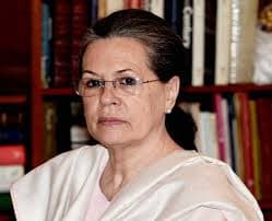 حکومت طلبا اور نوجوانوں کی آواز دبانے کے لیے تمام حدیں پار کر رہی ہے: سونیا گاندھی