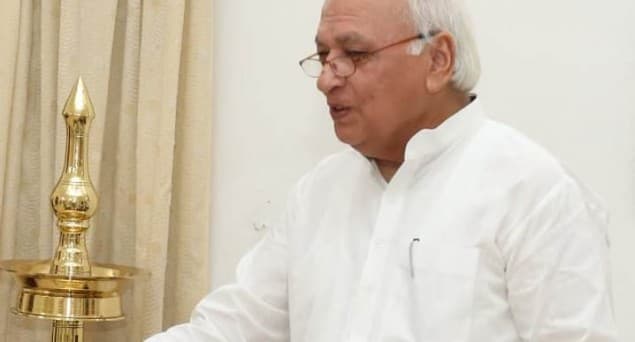 کیرالہ حزب اختلاف کا اسمبلی قرارداد کی نکتہ چینی کرنے پر گورنر کو ہٹانے کا مطالبہ