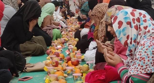 شاہین باغ: منتظمین میں سے ایک نے احتجاج بند کرنے کو کہا، لیکن مظاہرین کے ذریعہ احتجاج اور ناکہ بندی ابھی بھی جاری