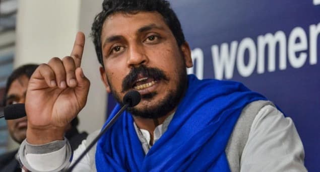 ریزرویشن سے متعلق سپریم کورٹ کے فیصلے کے خلاف چندر شیکھر آزاد نے نظر ثانی کی درخواست دائر کی