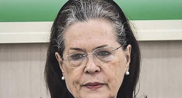 سونیا گاندھی نے وزیر اعظم مودی کو ان کا ’’راج دھرم‘‘ یاد دلایا، بی جے پی نے کہا کہ کانگریس فسادات پر سیاست کر رہی ہے