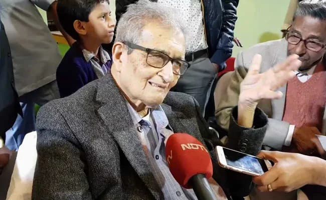 نااہلی یا ساز باز؟ امرتیہ سین نے دلی فسادات پر پولیس کے کردار پر سنگین نکتہ چینی کی