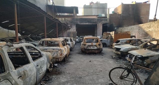دہلی تشدد میں ہلاکتوں کی تعداد 53 ہوگئی، پولیس نے 654 ایف آئی آر درج کیں اور 1820 افراد کو حراست میں لیا