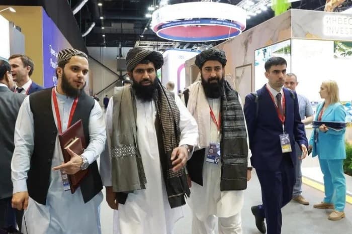 روس کی سپریم کورٹ نے افغان طالبان پر پابندیاں معطل کر دیں  