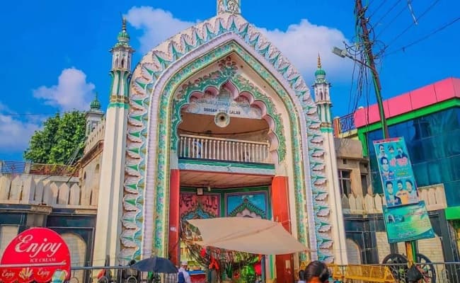بہرائچ: سید سالار غازی  درگاہ پر جیٹھ میلہ کی اجازت نہ ملنے پر الہ آباد ہائی کورٹ  میں عرضی