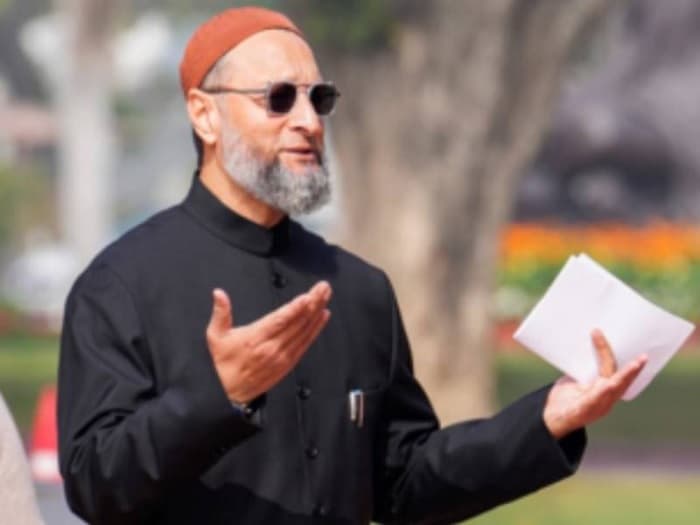  الیکشن کمیشن غریبوں کو ووٹر لسٹ سے باہر کرنے کی سازش کر رہا ہے