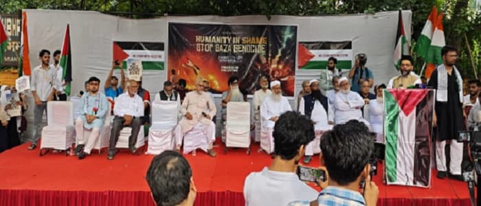 فلسطین کی حمایت میں راجدھانی کے جنتر منتر پر  زبر دست احتجاج،مختلف مذہبی رہنماؤں   کی شرکت