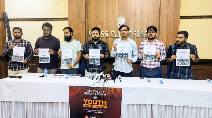 ہندوستان میں نوجوانوں  میں بڑھتی  بے روزگاری ایک سماجی ایمرجنسی