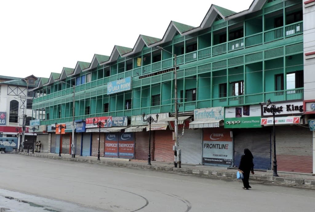 کشمیر میں غیر اعلانیہ ہڑتال کے 85 دن مکمل، معمولات زندگی ہنوز درہم برہم