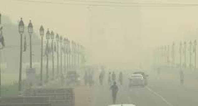 بڑھتی فضائی آلودگی معاملے میں چار ریاستوں کے چیف سکریٹری سپریم کورٹ میں طلب