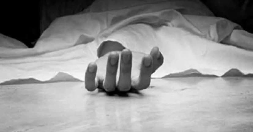 تمل ناڈو میں معاشی مسائل سے پریشان 2 خاندانوں کے 9 افراد نے کی خودکشی