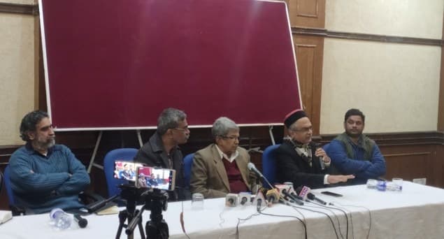 پرشانت بھوشن نے اتر پردیش پولیس پر تنقید کرتے ہوئے اسے \"ملک میں منظم فرقہ وارانہ مجرموں کا سب سے بڑا گروہ'' قرار دیا