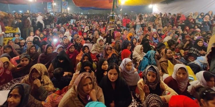 شاہین باغ میں دفعہ 144 نافذ، حقوق انسانی کمیشن نے دہلی تشدد کی تفتیش کے لیے فیکٹ فائنڈنگ ٹیم کی تشکیل کی
