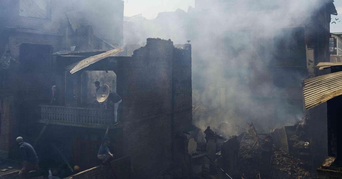 جموں و کشمیر: سرینگر میں پولیس اور عسکریت پسندوں کے مابین مقابلے کے دوران مکان گرنے سے 12 سالہ لڑکا ہلاک