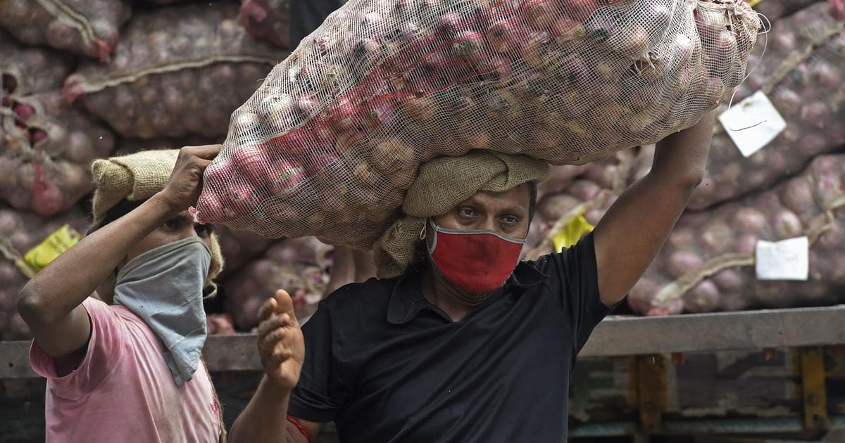 گھریلو مارکیٹ میں قلت کے پیش نظر مرکز نے پیاز کی برآمدات پر فوری طور پر پابندی نافذ کی