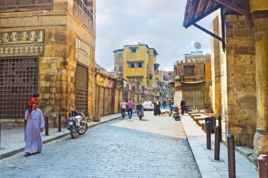 اپنے محلّے کی فکر کیجیے!