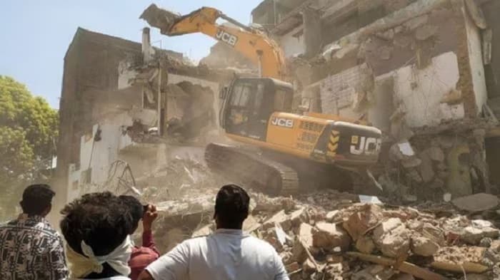 مہاراشٹر: ناگپور میونسپل کمشنر ابھیجیت چودھری نے بامبے ہائی کورٹ کی ناگپور بنچ سے معافی مانگی