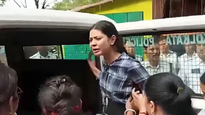 پیغمبر اسلامؐ کی شان میں نازیبا تبصرہ کرنے والی شرمسٹھا پنولی کو راحت دینے سے ہائی کورٹ کا انکار