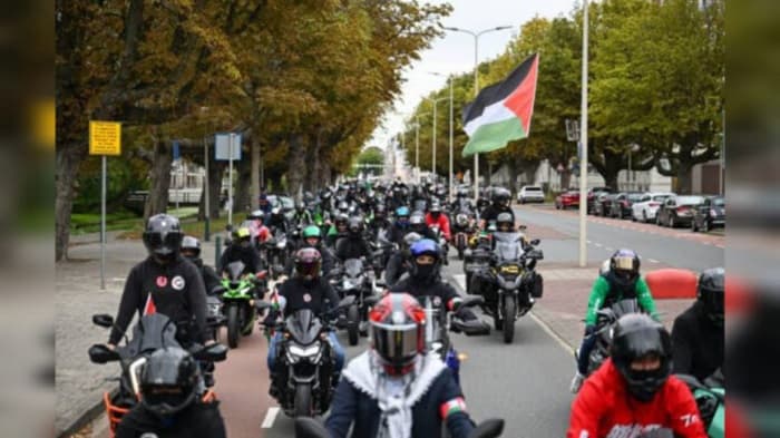 ہالینڈ:ہیگ میں موٹر سائیکل سواروں نے فلسطین کی حمایت میں ریلی نکالی